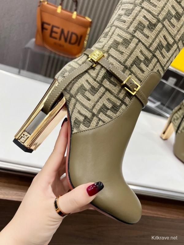 FENDI Delfina Round Toe Boots with FF Buckle - LY00