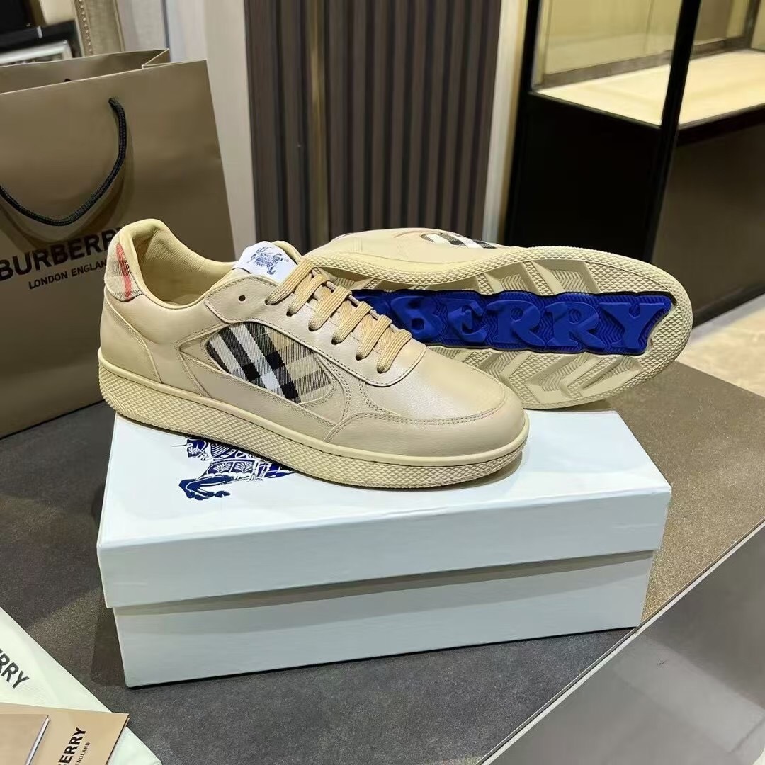 Burberry 2025/SS Italian-Made Sneakers - KFY00300