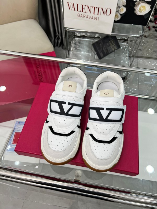 Valentino Joie de Jouer Series Hook-and-Loop Platform Sneakers - AS00360