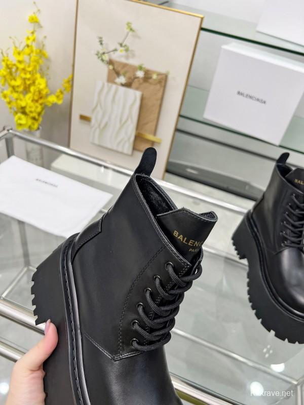 Balenciaga Fall/Winter 2025 Platform Ankle Boots - LY00350