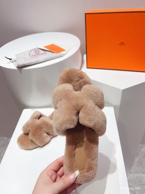 Hermès Teddy Wool H Slippers Flat Sole Fur Slides - LY00240
