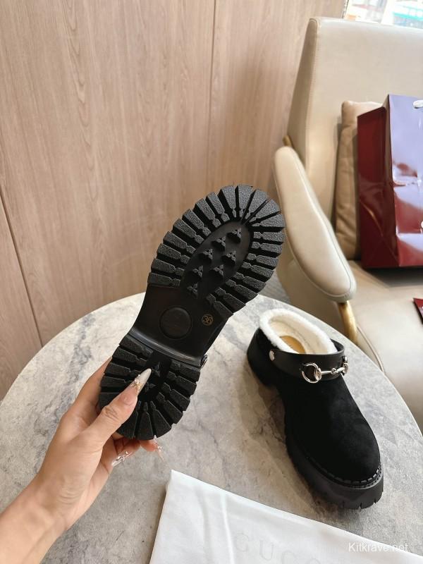 Gucci Mule Shoes with Horsebit Detail and Suede Wool Upper - LY00320