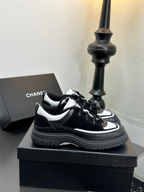 Chanel Spring/Summer 2025 Runway Thick Sole Sneakers - LY00320