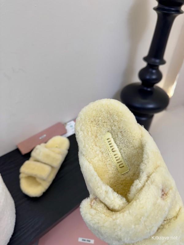 Miu Miu 2025 SS Fur Slides - KFY00310