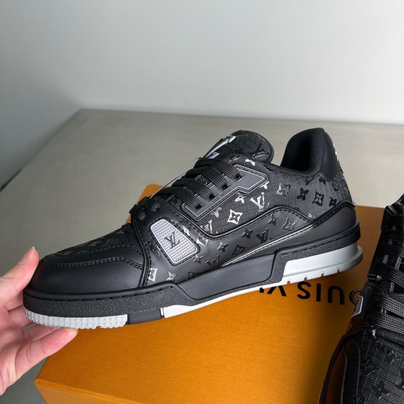 Louis Vuitton 2025 SS Replica Luxury Sneakers with Signature Logo - YC