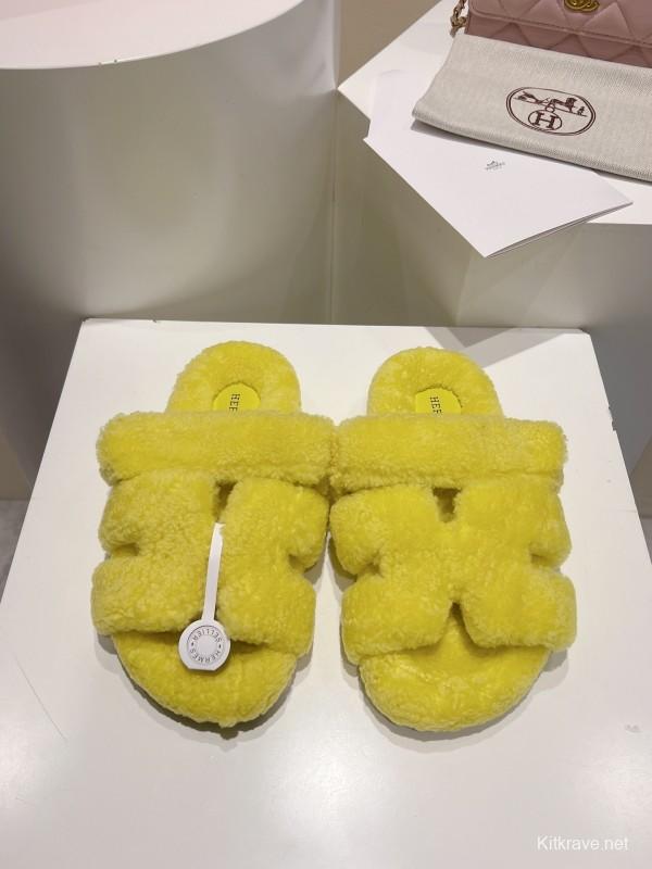 Hermes Love Uncle Full Wool Slippers with Wavy Fur Design - LY00270