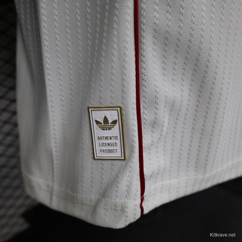 Player Version 26/27 Liverpool FC Off-White with Gold Crest  Special Edition Away Jersey