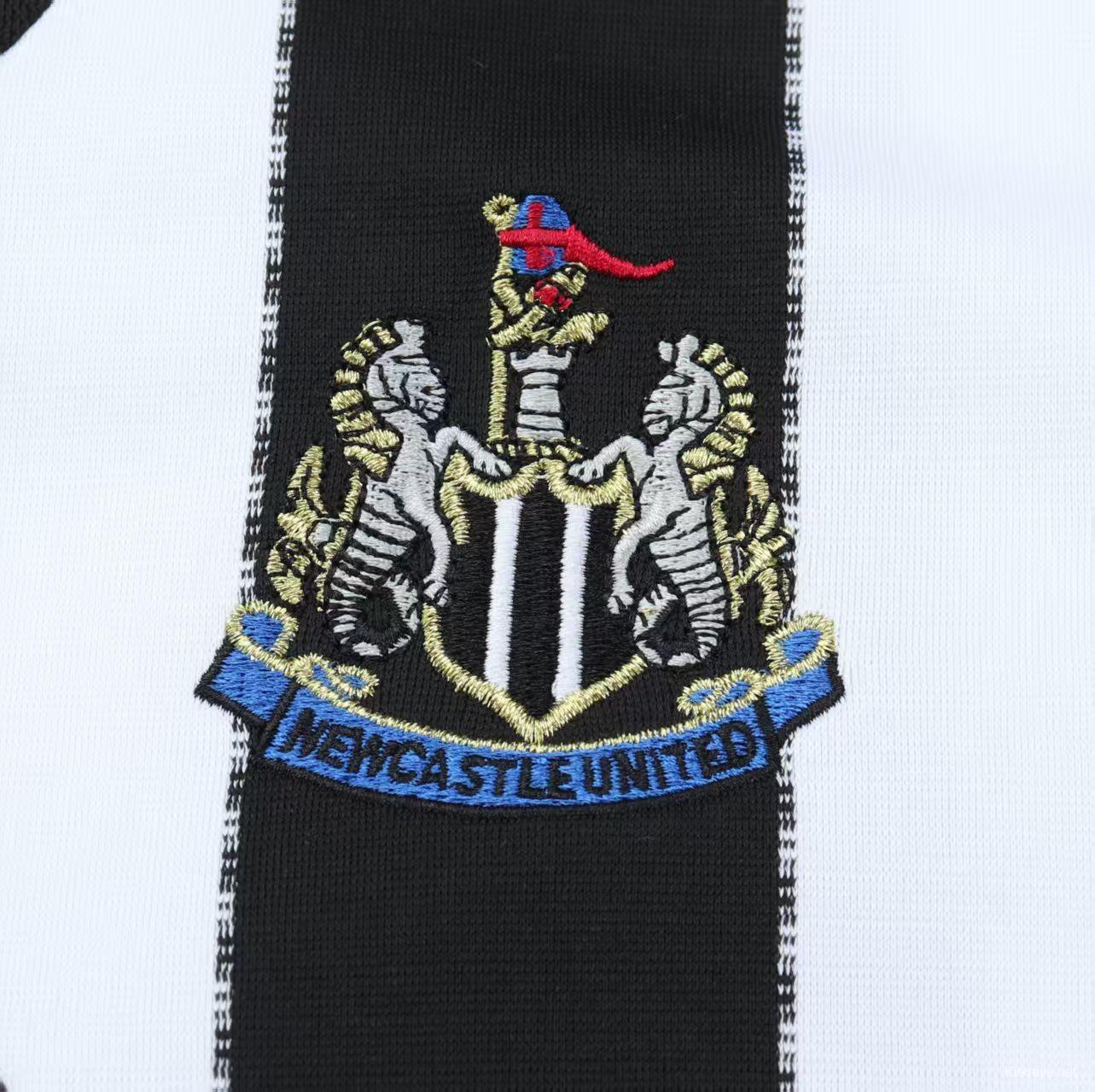 Retro 99/00 Newcastle United Home Jersey