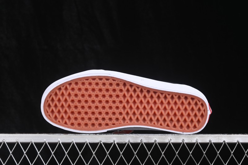 Vans Old Skool Low-Top Casual Skateboarding Shoes with Hook-and-Loop Closure - VN0A3D29OIU