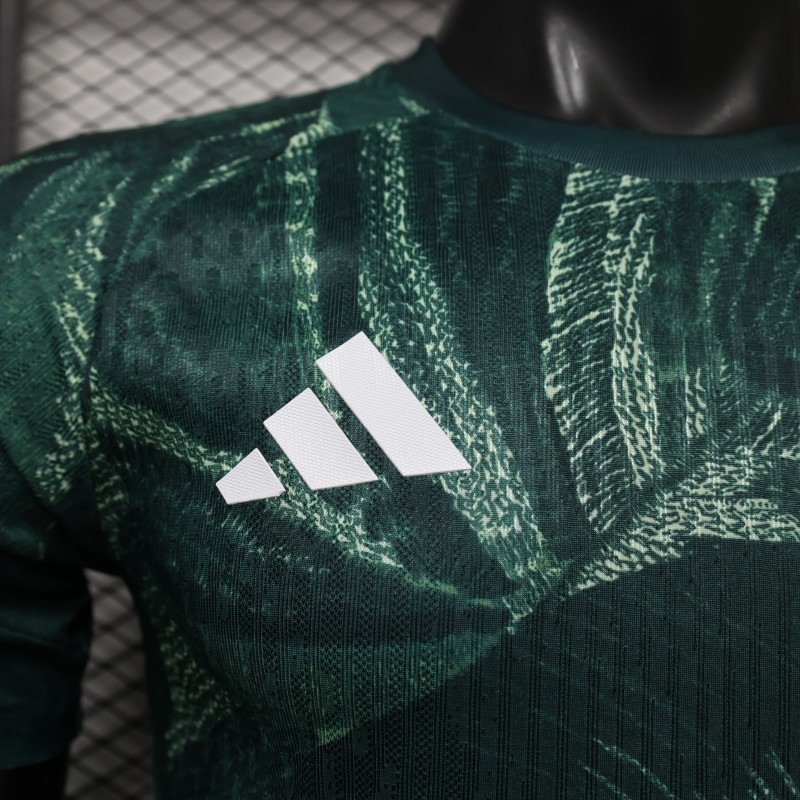 Player Version 26/27 Real Madrid Pre-Match Deep Green Jersey
