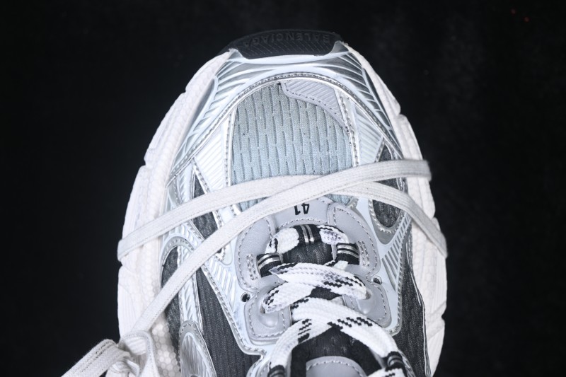 Balenciaga Phantom Sneaker High-Tech Running Shoes for Men with Urban Streetwear Design - W3XGM1190