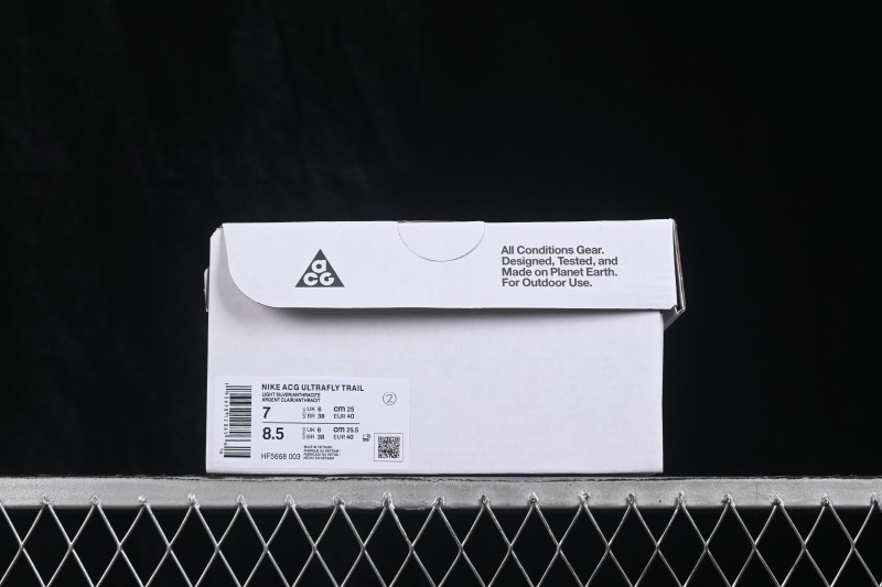 Nike ACG Ultrafly Trail Running Shoes with Responsive Cushioning - HF5668-003
