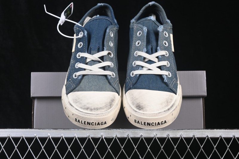 Balenciaga Paris Low Top Lace-Up Distressed Fashion Sneakers - W3RCL4090