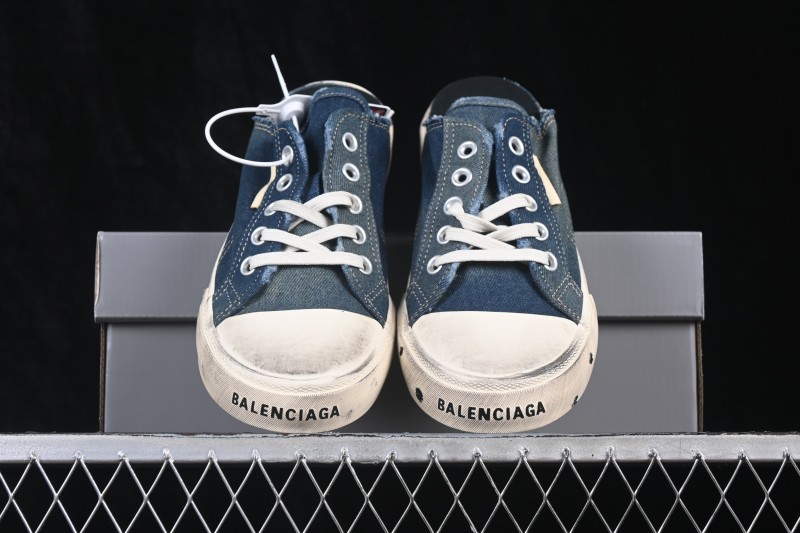 Balenciaga Paris Low Top Lace-Up Mules with Distressed Finish - W3RCL4090