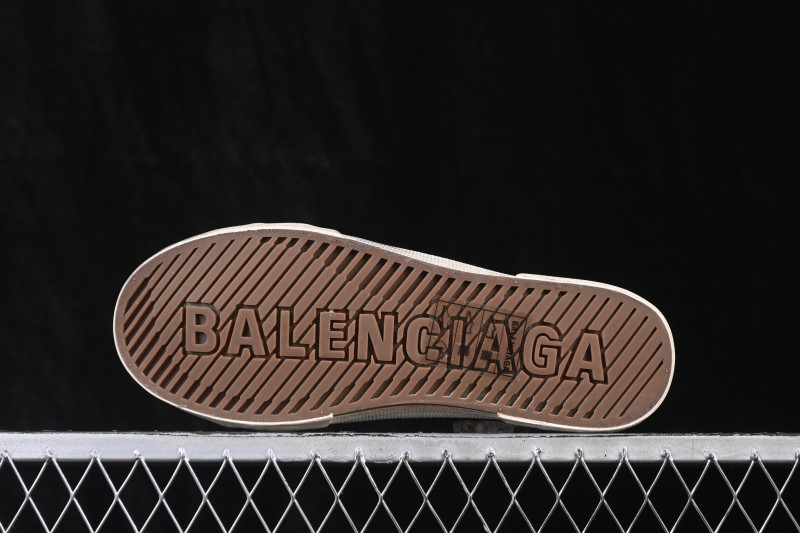 Balenciaga Paris Low Top Lace-Up Mule Worn-Effect Sneakers - W3RC49092