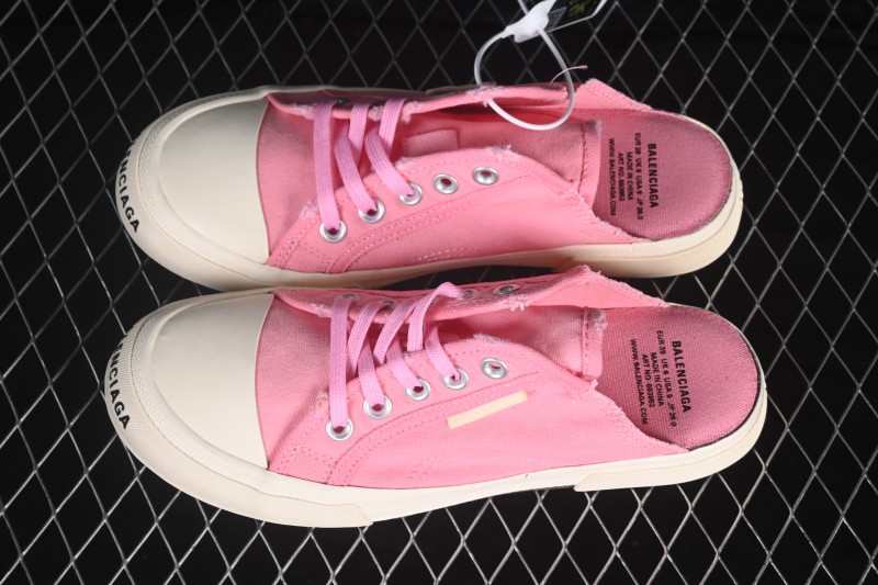 Balenciaga Paris Low Top Lace-Up Distressed Casual Sneakers - W3RC35590