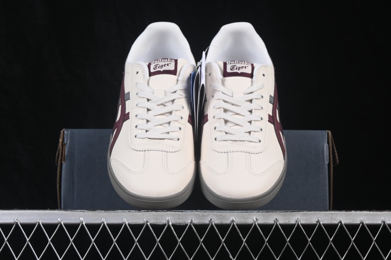 Onitsuka Tiger Tokuten Low-Top Casual Sneakers - 1183B938-200