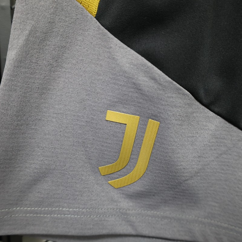 Player Version 26/27 Juventus Black Shorts with Pockets