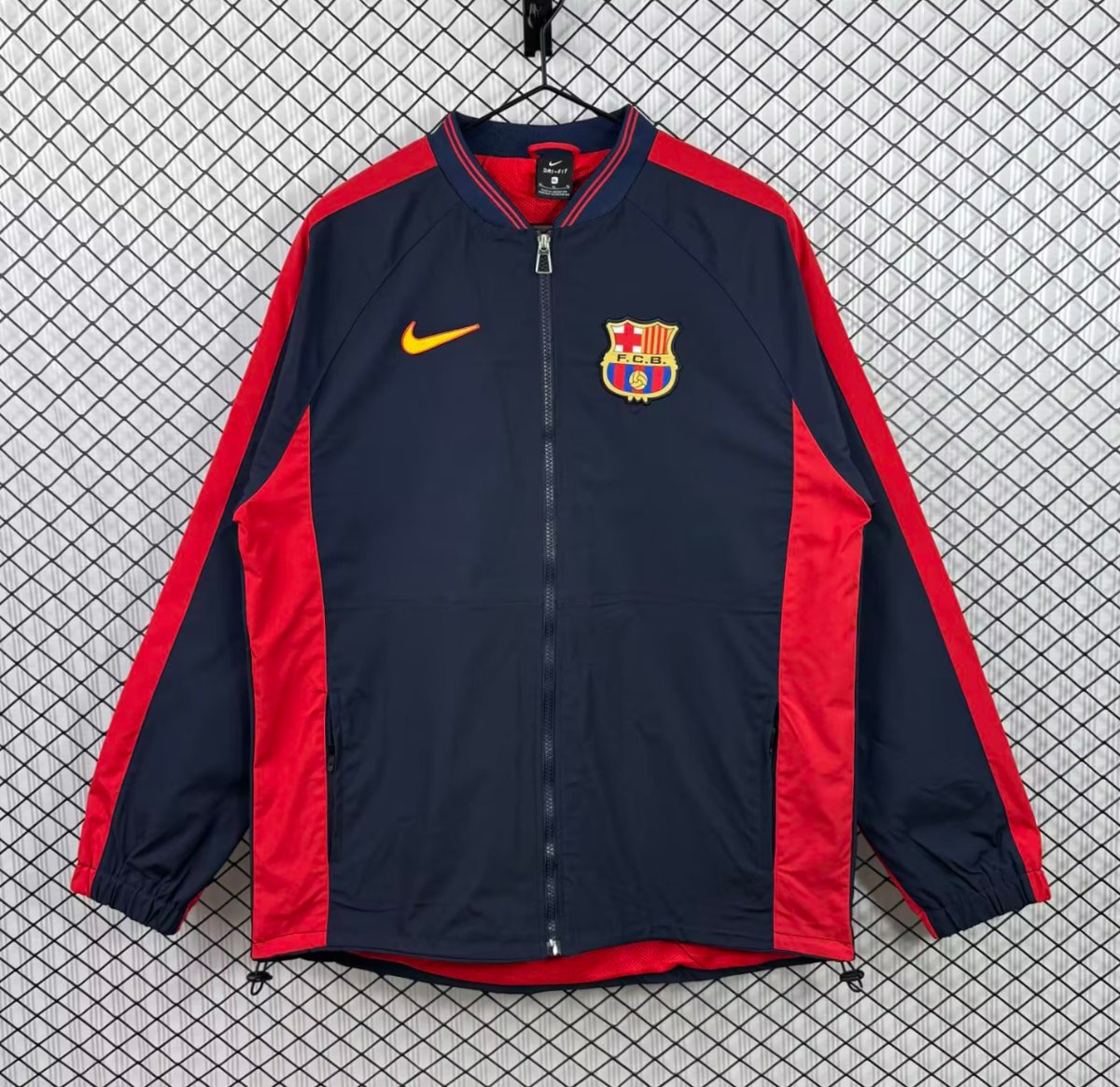 Retro 1998/99 Barcelona Nike Vintage Navy/Red Windbreaker